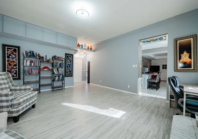 Photo 3 of Single family home for sale at 508 Tishomingo Rd, Waxahachie, TX 75165 | MLS# 21349275 | Listing updated on 2026-08-04