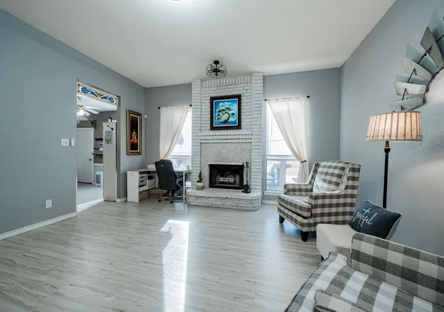 Photo 4 of Single family home for sale at 508 Tishomingo Rd, Waxahachie, TX 75165 | MLS# 21349275 | Listing updated on 2026-08-04