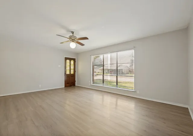 Photo 2 of Single family home for sale at 3717 Sidney Dr, Mesquite, TX 75150 | MLS# 21348511 | Listing updated on 2026-08-06