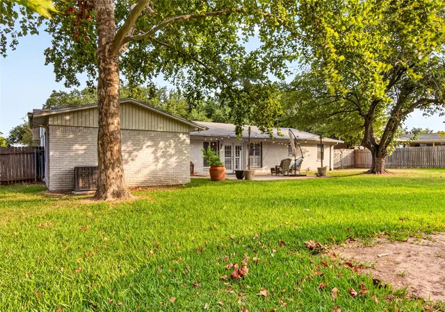 38th image of 807 W Elizabeth Dr, Robinson, TX 76706 | MLS# 21349093