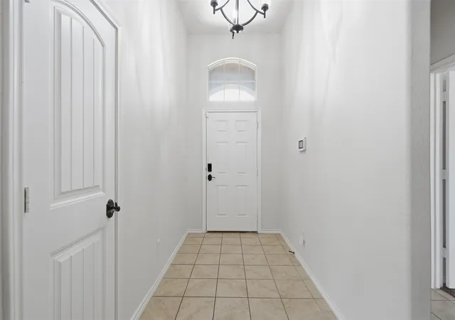 Photo 3 of Single family home for sale at 1124 Autumnwood Dr, Azle, TX 76020 | MLS# 21349305 | Listing updated on 2026-09-29
