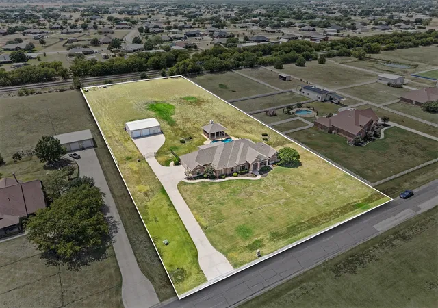 Photo 3 of Single family home for sale at 13425 Willow Creek Dr, Haslet, TX 76052 | MLS# 21341639 | Listing updated on 2026-08-21