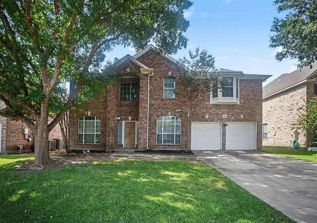 Photo 2 of Single family home for sale at 4808 Winterview Dr, Mansfield, TX 76063 | MLS# 21344278 | Listing updated on 2026-10-07