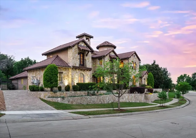 Photo 2 of Mansion for sale at 2504 Silver Table Dr, Lewisville, TX 75056 | MLS# 21348804 | Listing updated on 2026-08-23