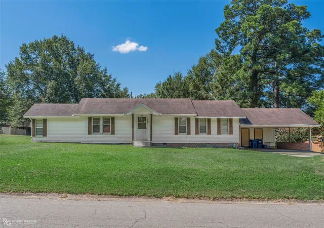 Photo 1 of Single family home for sale at 2030 Dogwood Dr, Haynesville, LA 71038 | MLS# 21349348 | Listing updated on 2026-09-02