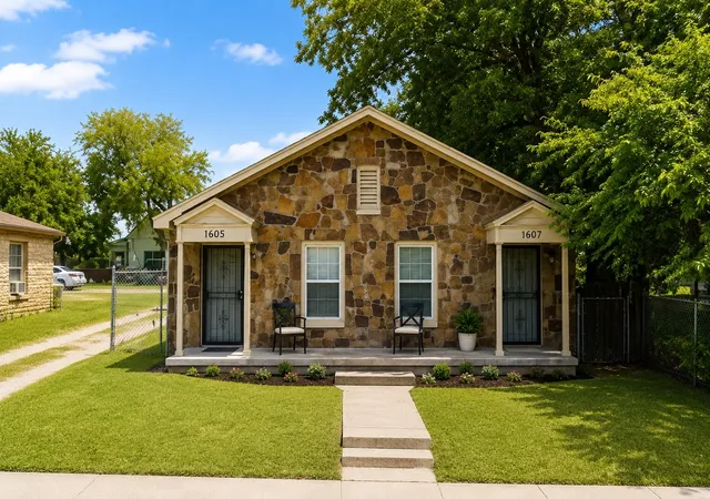 Photo 1 of Multi family home for sale at 1605 E Hattie St, Fort Worth, TX 76104 | MLS# 21347321 | Listing updated on 2026-08-28