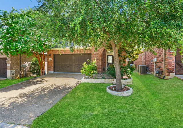 Photo 2 of Single family home for sale at 220 Sir Brine Dr, Lewisville, TX 75056 | MLS# 21335619 | Listing updated on 2026-08-04