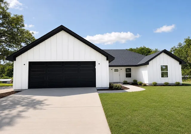 Single family home for sale at 17567 Cr 4108, Lindale, TX 75771 | MLS# 21349477 | Listing updated on 2026-08-25
