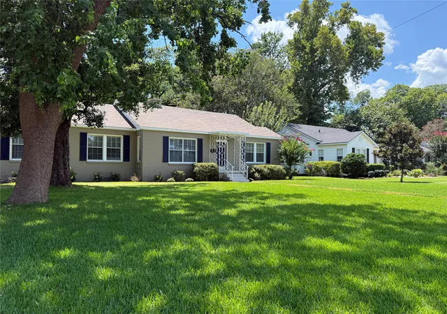 2nd image of 255 Preston Ave, Shreveport, LA 71105 | MLS# 21349427