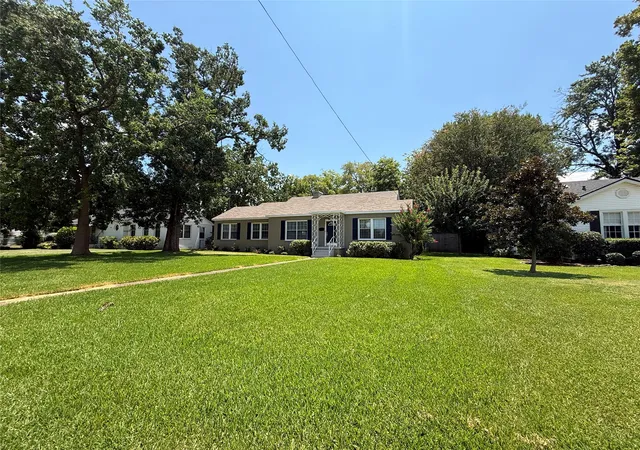 3rd image of 255 Preston Ave, Shreveport, LA 71105 | MLS# 21349427