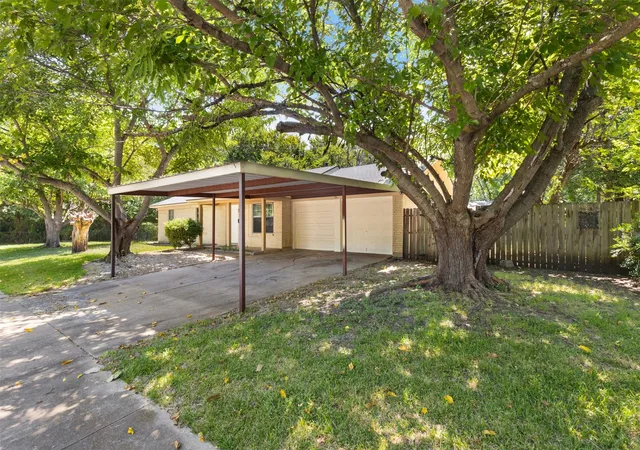 Photo 3 of Single family home for sale at 337 Langley Ave, Fort Worth, TX 76140 | MLS# 21347977 | Listing updated on 2026-08-04