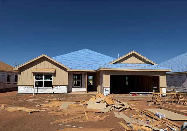 Photo 1 of Sale Pending at 7684 Lake Ridge Pkwy, Abilene, TX 79602 | MLS# 21349297 | Listing updated on 2026-08-30