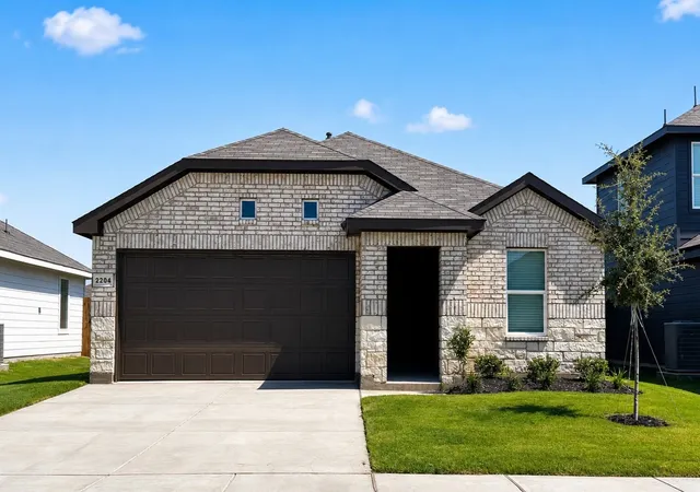 Photo 1 of Single family home for sale at 2204 Bakersfield Dr, Crowley, TX 76036 | MLS# 21349294 | Listing updated on 2026-08-04