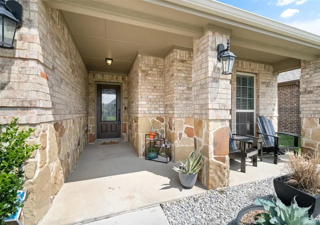 Photo 3 of Single family home for sale at 10220 Bennet Dr, Mc Kinney, TX 75072 | MLS# 21347867 | Listing updated on 2026-10-08