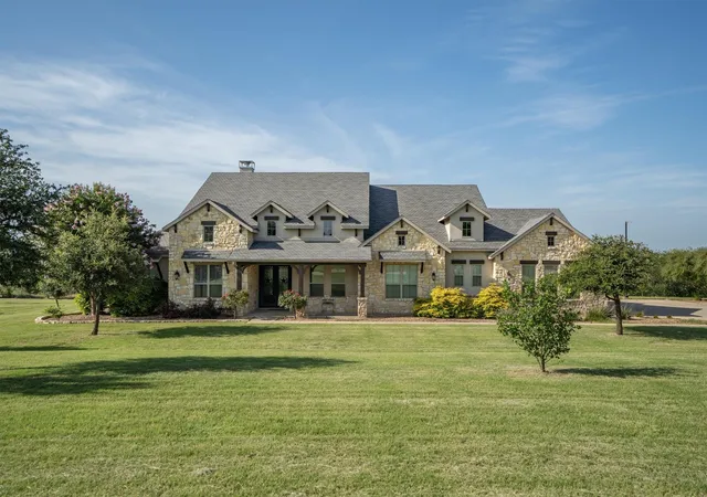 Photo 1 of Single family home for sale at 115 Quiet Hill Cir, Argyle, TX 76226 | MLS# 21348697 | Listing updated on 2026-08-04