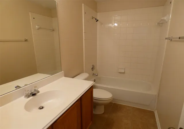 Photo 4 of Single family home for sale at 2967 Wild Oak Ln, Rockwall, TX 75032 | MLS# 21349486 | Listing updated on 2026-08-10