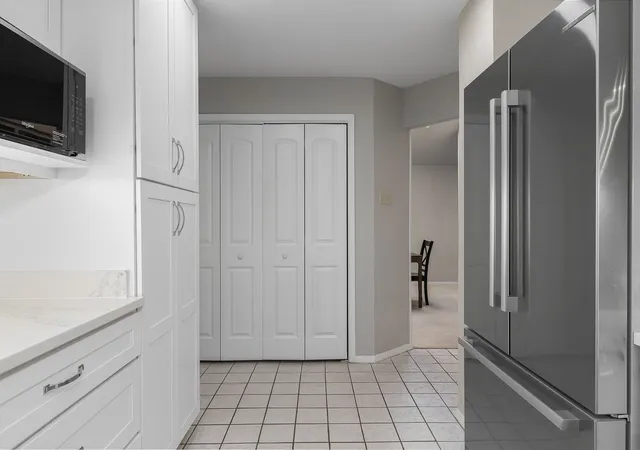 Photo 4 of Single family home for sale at 3315 Water Oak Ct, Dallas, TX 75234 | MLS# 21348552 | Listing updated on 2026-08-26