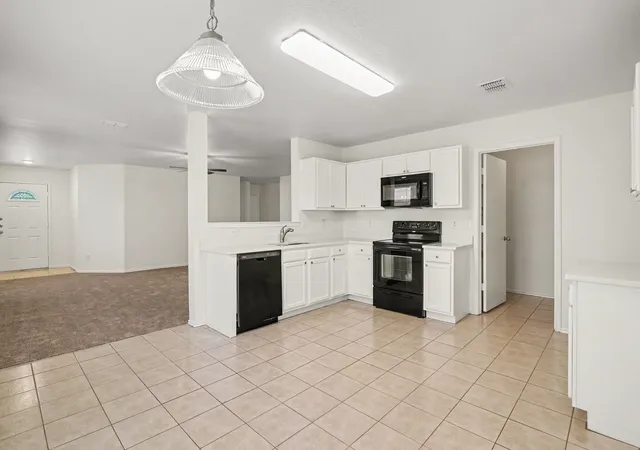 Photo 3 of Sale Pending at 1817 Elk Lake Trl, Justin, TX 76247 | MLS# 21346539 | Listing updated on 2026-09-21