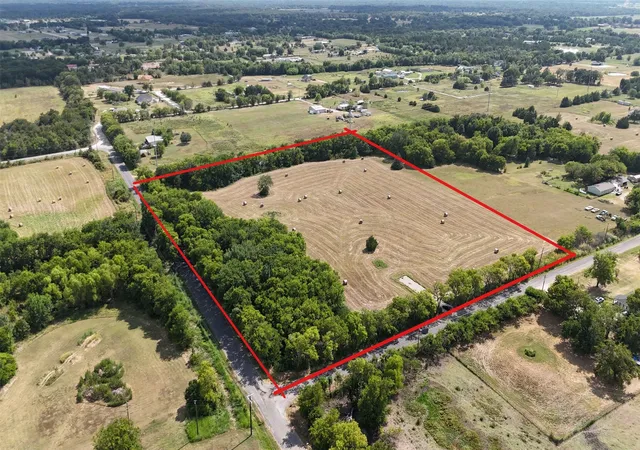 Photo 1 of Land for sale at 1731 Chapel Rd, Quinlan, TX 75474 | MLS# 21349352 | Listing updated on 2026-09-02