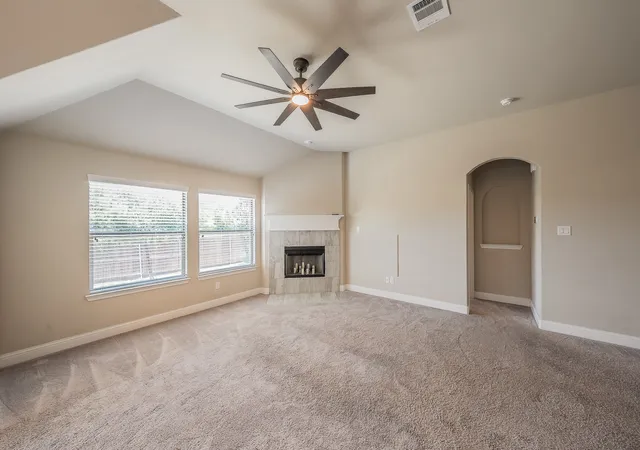 Photo 4 of Single family home for sale at 5905 Scottsdale Ln, Fort Worth, TX 76179 | MLS# 21348445 | Listing updated on 2026-10-07