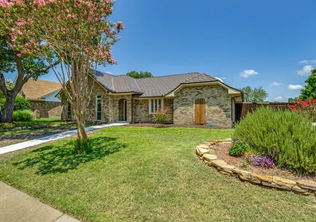 3rd image of 3001 Malibu Pl, Plano, TX 75023 | MLS# 21349657