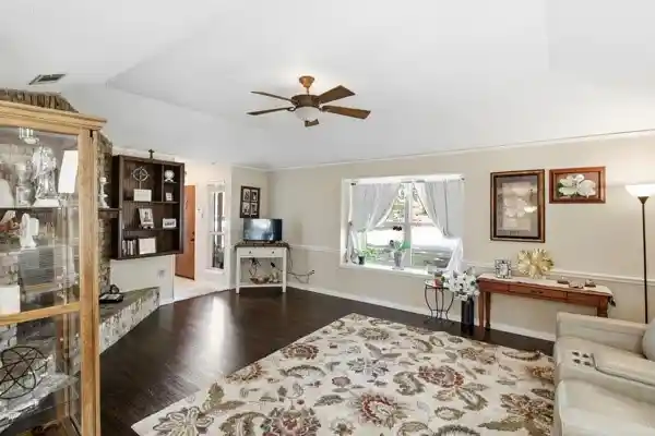 Photo 4 of Sale Pending at 1500 Laredo Ln, Mesquite, TX 75150 | MLS# 21349665 | Listing updated on 2026-10-27