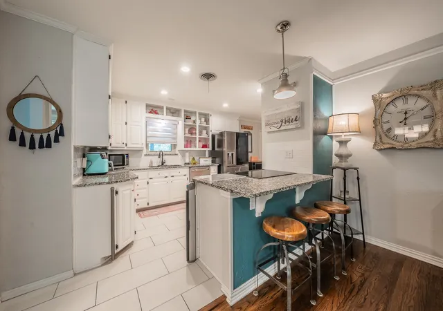 Photo 4 of Single family home for sale at 1045 Valentine St, Hurst, TX 76053 | MLS# 21346999 | Listing updated on 2026-08-15