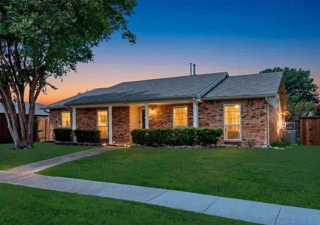 Photo 2 of Single family home for sale at 6005 Blair Oaks Dr, The Colony, TX 75056 | MLS# 21349687 | Listing updated on 2026-08-27