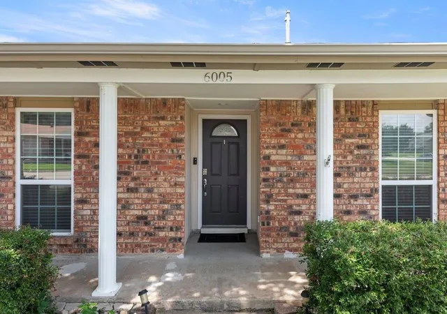 Photo 3 of Single family home for sale at 6005 Blair Oaks Dr, The Colony, TX 75056 | MLS# 21349687 | Listing updated on 2026-08-27