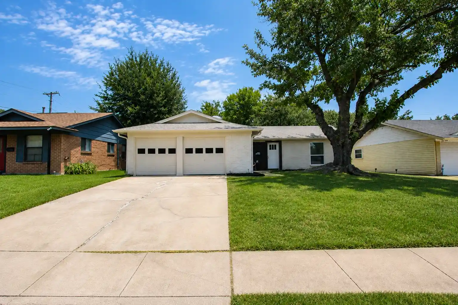 Photo 1 of Single family home for sale at 1014 Bunn Dr, Irving, TX 75061 | MLS# 21349280 | Listing updated on 2026-10-24