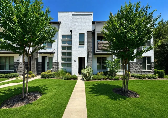 Photo 1 of Townhouse for sale at 413 Harmon Dr, Plano, TX 75075 | MLS# 21349546 | Listing updated on 2026-08-08