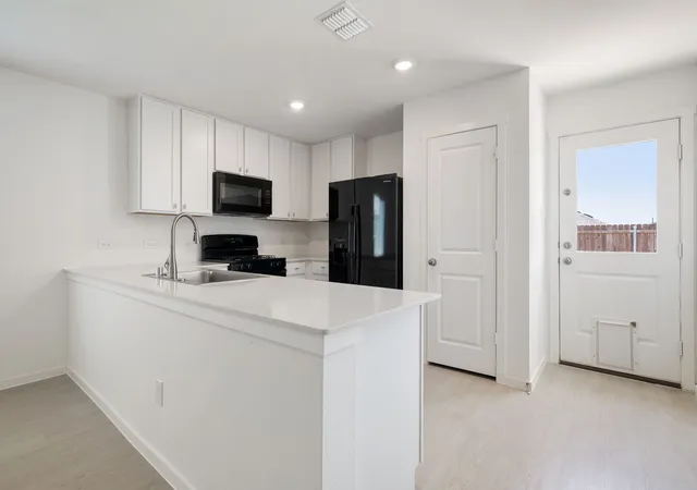 Photo 4 of Single family home for sale at 3332 Watterson Wy, Crandall, TX 75114 | MLS# 21347737 | Listing updated on 2026-08-31