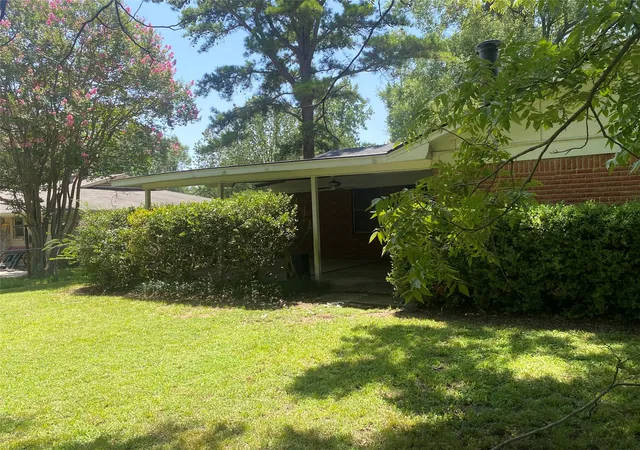 22nd image of 3271 Hubbard St, Paris, TX 75460 | MLS# 21343474