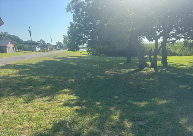 Photo 2 of Land for sale at 4389 Davis Rd, Granbury, TX 76049 | MLS# 21349007 | Listing updated on 2026-08-04