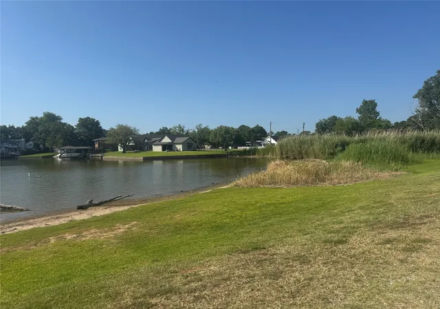 Photo 3 of Land for sale at 4389 Davis Rd, Granbury, TX 76049 | MLS# 21349007 | Listing updated on 2026-08-04