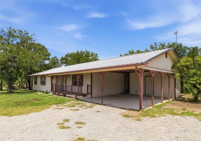 Photo 2 of Sale Pending at 6070 Fm 3021, Brownwood, TX 76801 | MLS# 21349802 | Listing updated on 2026-10-01