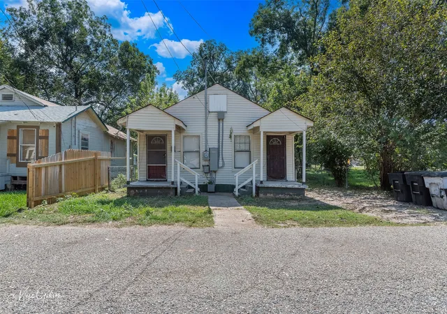1st image of 608 Kelly St, Bossier City, LA 71111 | MLS# 21349378