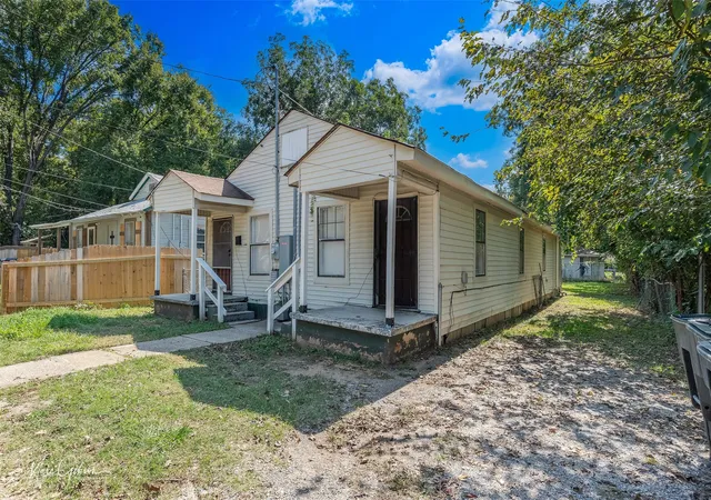 2nd image of 608 Kelly St, Bossier City, LA 71111 | MLS# 21349378