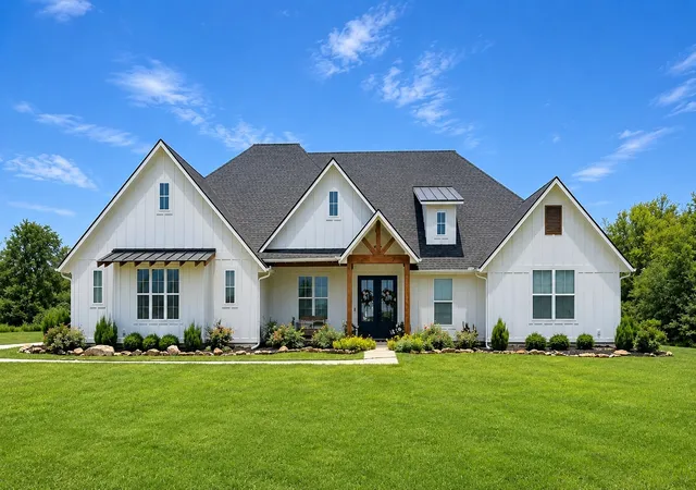 Photo 1 of Single family home for sale at 2168 I 30 W, Sulphur Springs, TX 75482 | MLS# 21338439 | Listing updated on 2026-08-06