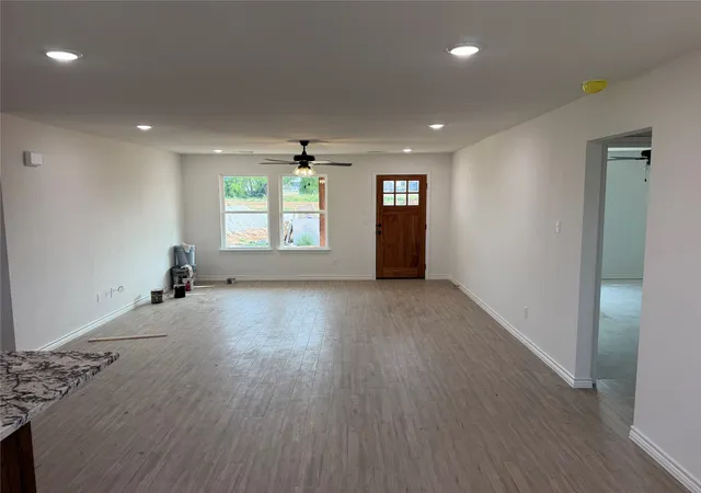 Photo 3 of Sale Pending at 1013 Virgil Court Court, Springtown, TX 76082 | MLS# 21349845 | Listing updated on 2026-09-30