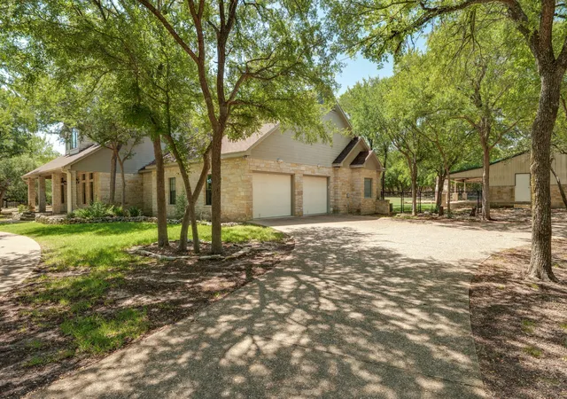 3rd image of 735 Winding Trl, Crawford, TX 76638 | MLS# 21349493