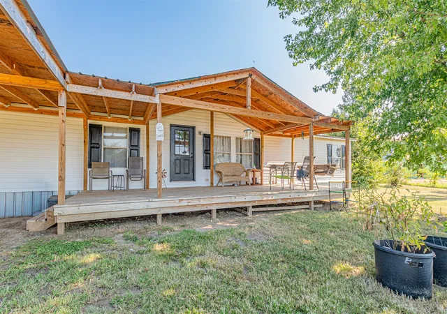 2nd image of 1214 County Road 4752, Sulphur Springs, TX 75482 | MLS# 21349673