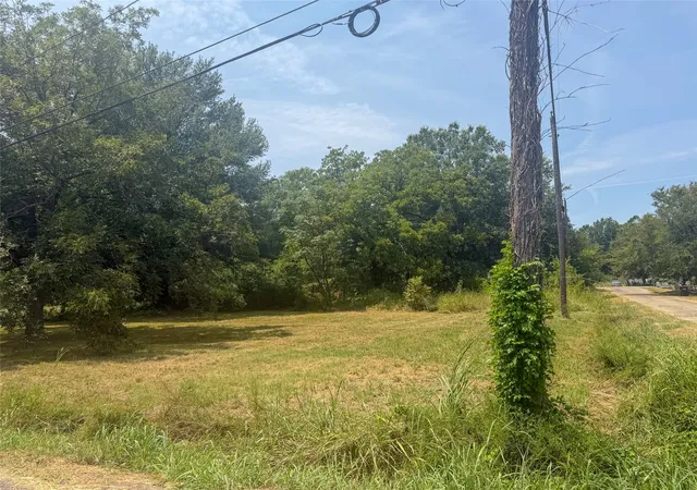 Photo 3 of Land for sale at 1015 Park St, Paris, TX 75460 | MLS# 21348712 | Listing updated on 2026-08-13