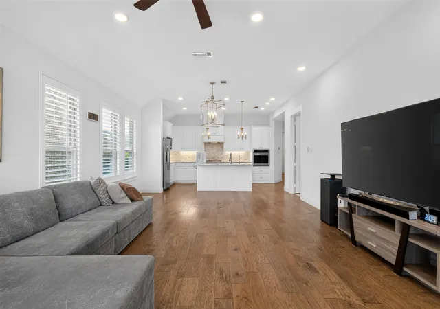 Photo 4 of Single family home for sale at 4804 Haven Ridge Rd, Carrollton, TX 75010 | MLS# 21335569 | Listing updated on 2026-08-08