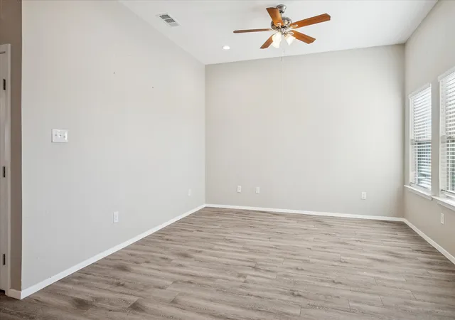 4th image of 516-518 Wood Dr, Gunter, TX 75058 | MLS# 21349908