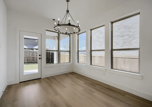 Photo 4 of Single family home for sale at 826 Stone Grove Rd, Lavon, TX 75166 | MLS# 21349925 | Listing updated on 2026-09-21