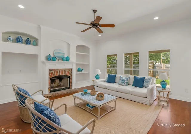 Photo 3 of Single family home for sale at 111 Riverbrooke Dr, Shreveport, LA 71115 | MLS# 21348782 | Listing updated on 2026-10-04