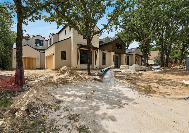 1st image of 413 Live Oak Dr, Colleyville, TX 76034 | MLS# 21343778