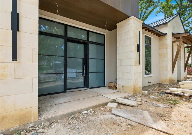 2nd image of 413 Live Oak Dr, Colleyville, TX 76034 | MLS# 21343778