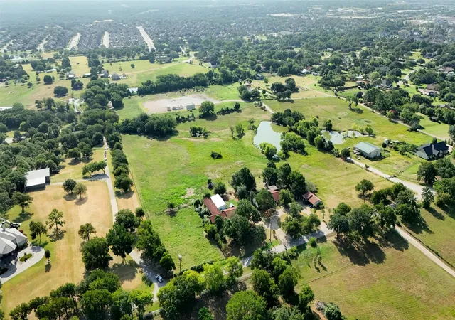 4th image of 642 Jernigan Rd, Lewisville, TX 75077 | MLS# 21349955